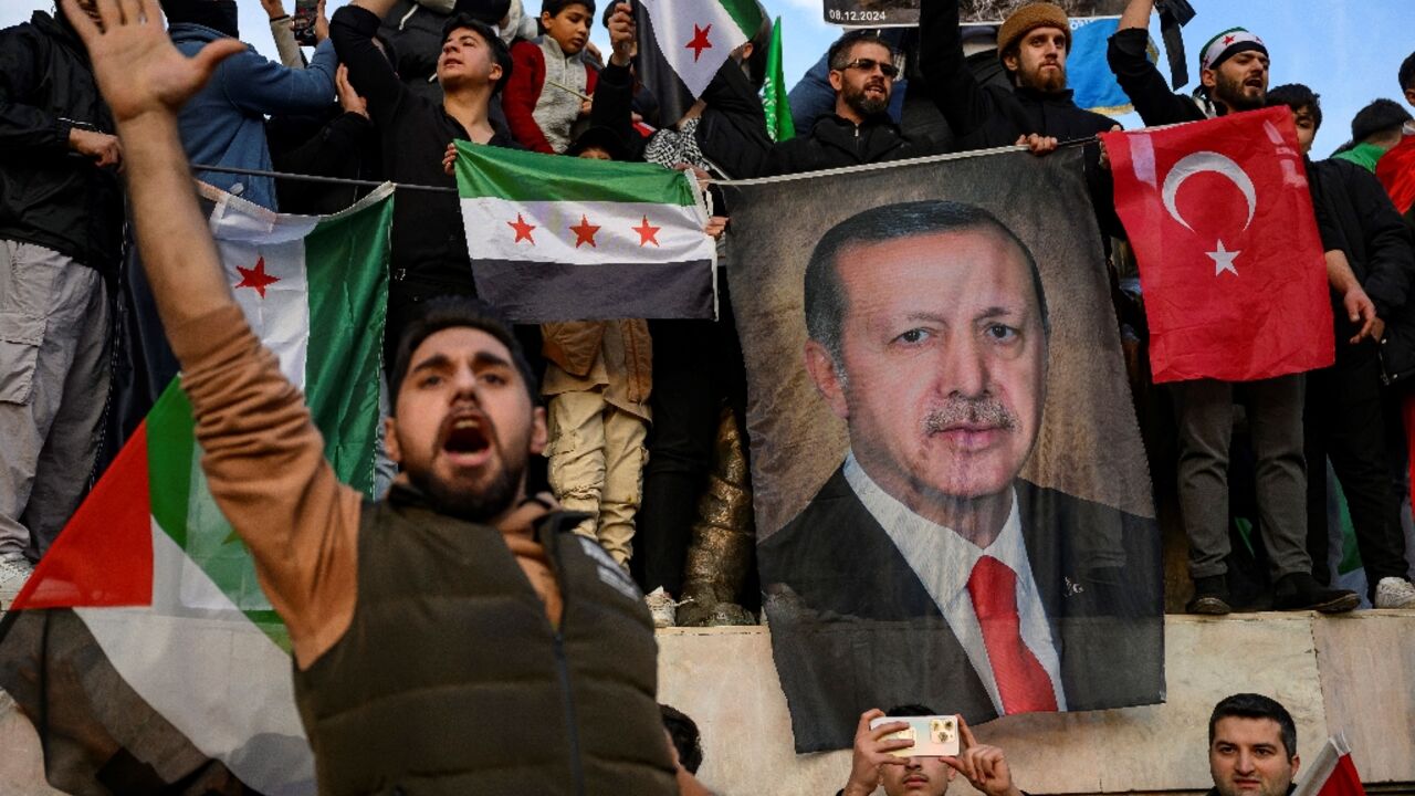 In a boost to Turkey President Recep Tayyip Erdogan's international standing, the country's role in the Syria upheaval won praise from president-elect Donald Trump