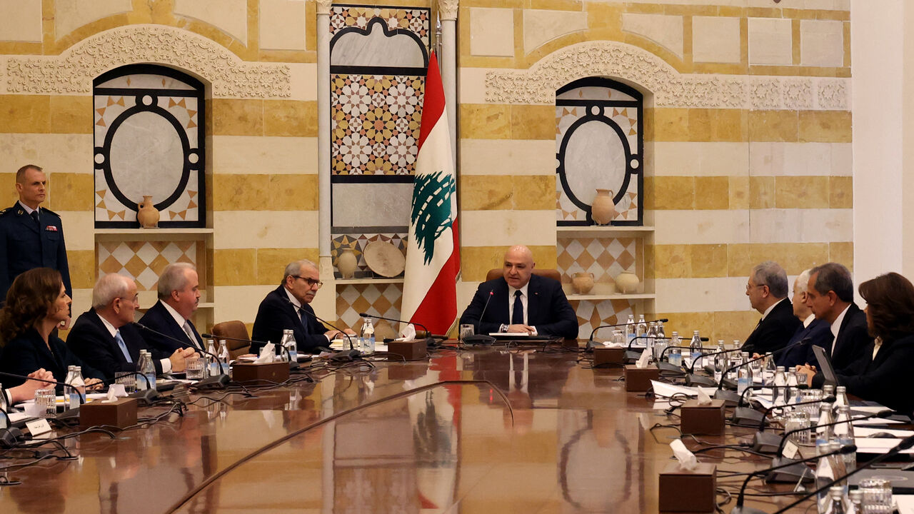 Lebanese government meets