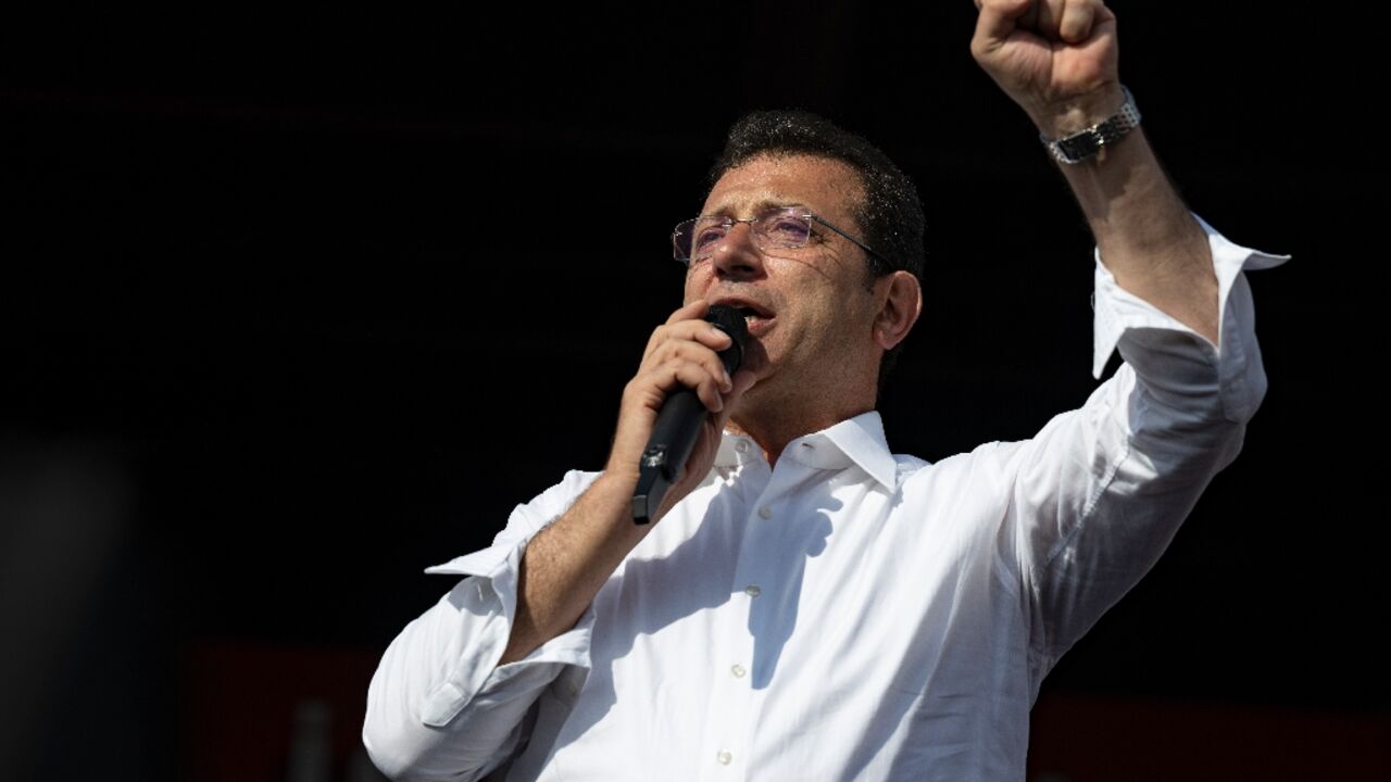 Istanbul's powerful mayor, Ekrem Imamoglu, remains in police custody Istanbul's powerful mayor, Ekrem Imamoglu, remains in police custody