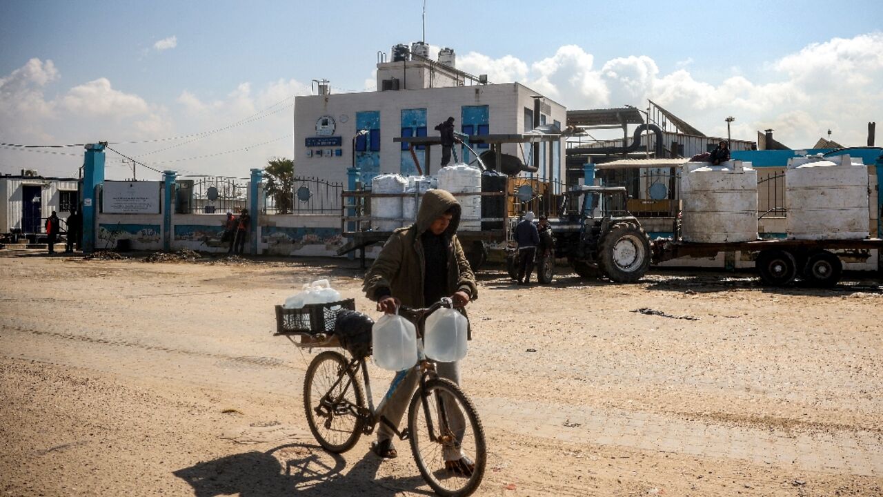 Around 600,000 people benefit from the production of drinking water at the Deir el-Balah desalination plant Around 600,000 people benefit from the production of drinking water at the Deir el-Balah desalination plant