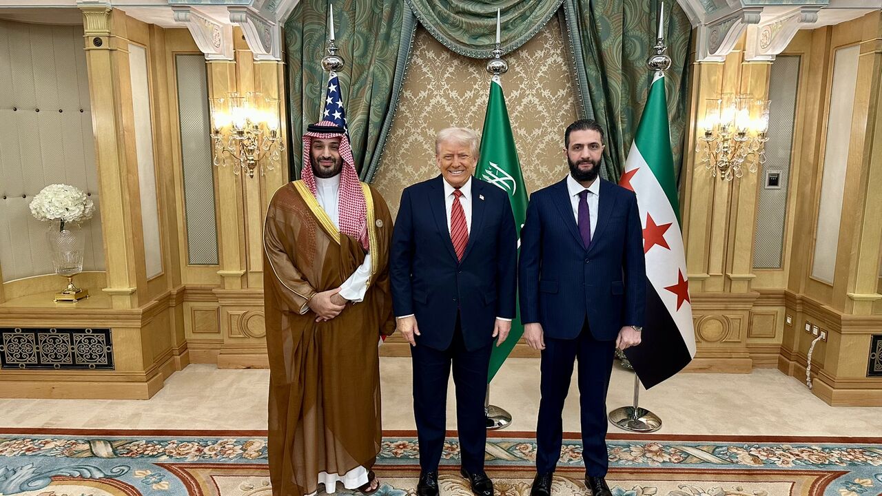 audi Crown Prince Mohammed bin Salman (L), US President Donald Trump (C) and Syrian President Ahmed al-Sharaa (R) pose for a photo in Riyadh on May 14, 2025.
