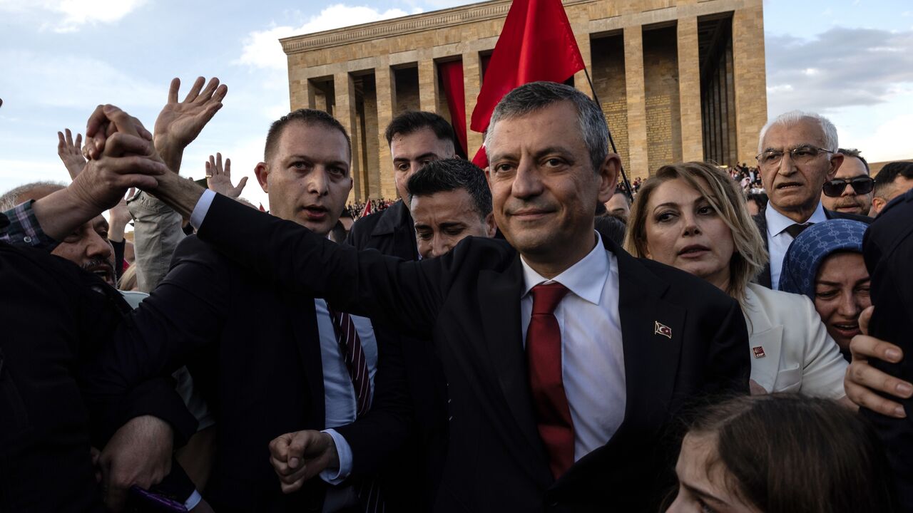 Ozgur Ozel, head of Turkey's main opposition Republican People's Party (CHP), gestures toward supporters during a rally in support of arrested Istanbul Mayor Ekrem Imamoglu in Ankara, April 23, 2025.