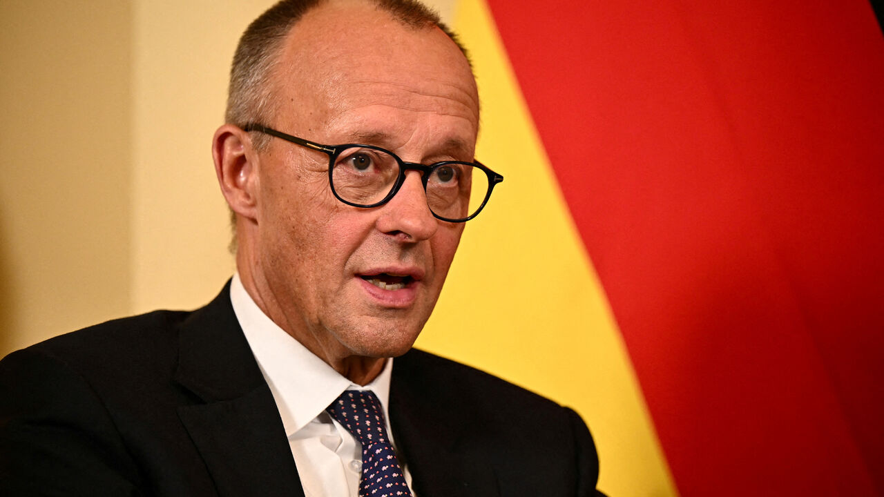 FILE PHOTO: German Chancellor Friedrich Merz and Prime Minister Keir Starmer (not pictured) attend a meeting at 10 Downing Street in London, Britain, July 17, 2025. Leon Neal/Pool via REUTERS/File Photo