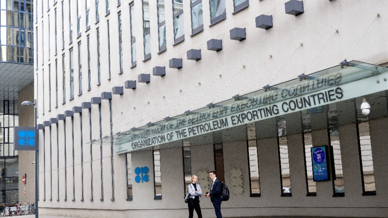 Key OPEC members are expected to agree a new oil output hike on Sunday Key OPEC members are expected to agree a new oil output hike on Sunday