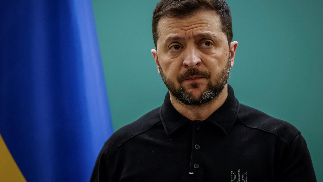 FILE PHOTO: Ukraine’s President Volodymyr Zelenskiy speaks to Ukrainian Muslim service members before sharing an iftar with them, a meal to break their fast at sunset, during the holy month of Ramadan, in a mosque in Kyiv, Ukraine March 13, 2025. REUTERS/Alina Smutko/File Photo