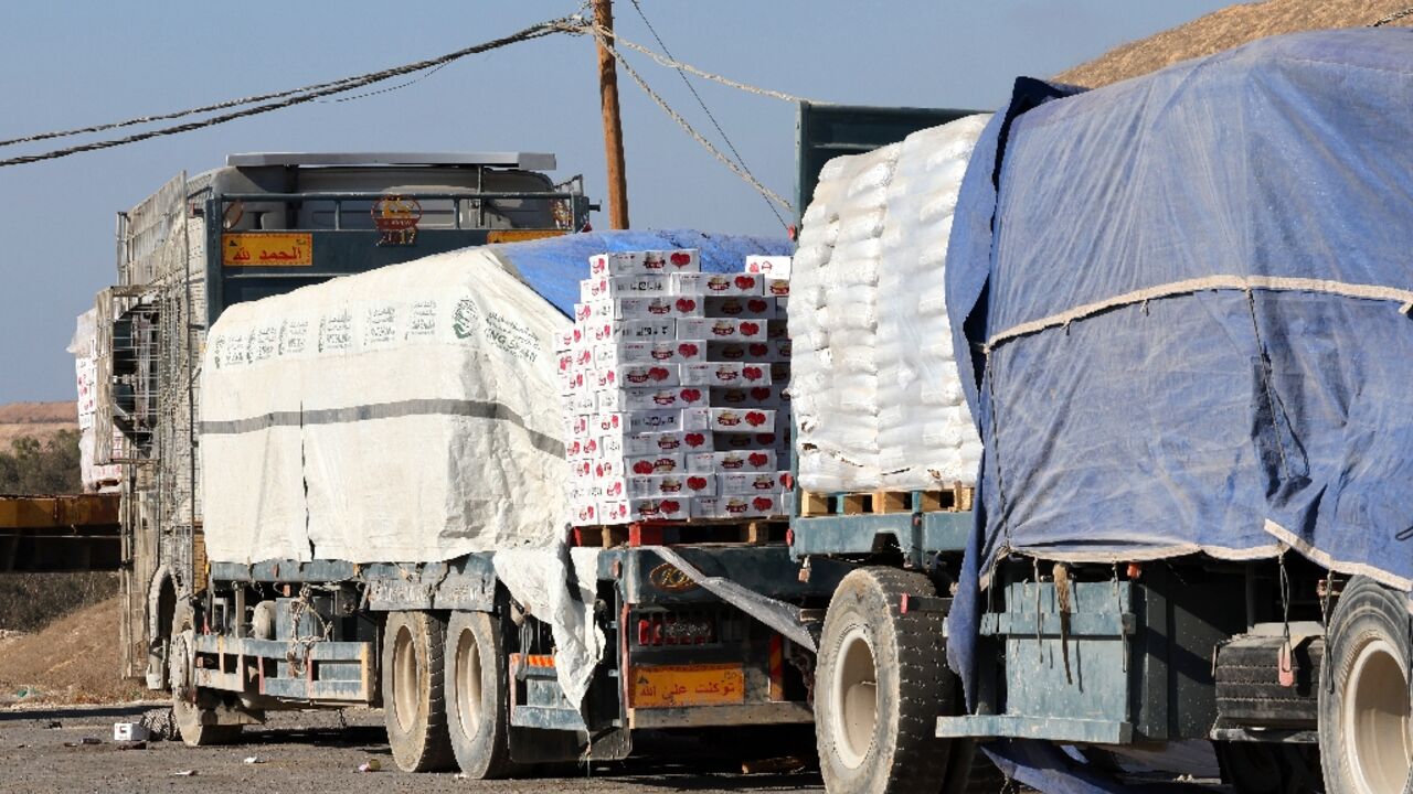 Trucks loaded with humanitarian aid for Palestinians in Gaza lie abandoned near the border with the Gaza Strip, close to the Kissufim crossing in southern Israel, on August 21, 2025 Trucks loaded with humanitarian aid for Palestinians in Gaza lie abandoned near the border with the Gaza Strip, close to the Kissufim crossing in southern Israel, on August 21, 2025