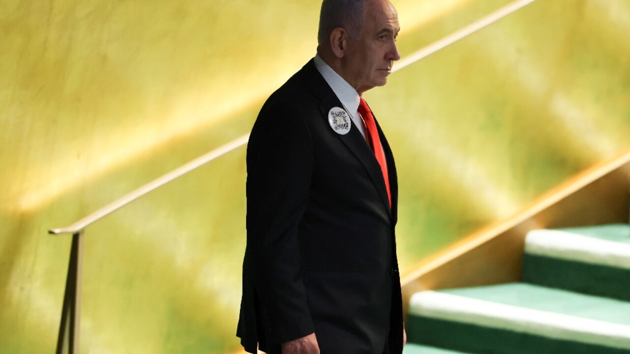 Israeli Prime Minister Benjamin Netanyahu is expected to defend his goals in Gaza when he meets with Donald Trump  Israeli Prime Minister Benjamin Netanyahu is expected to defend his goals in Gaza when he meets with Donald Trump