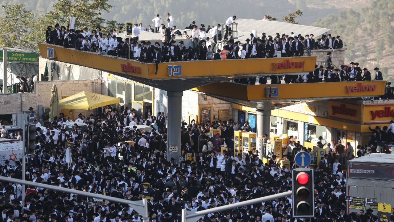 The mass demonstration follows a recent crackdown on ultra-Orthodox draft dodgers The mass demonstration follows a recent crackdown on ultra-Orthodox draft dodgers