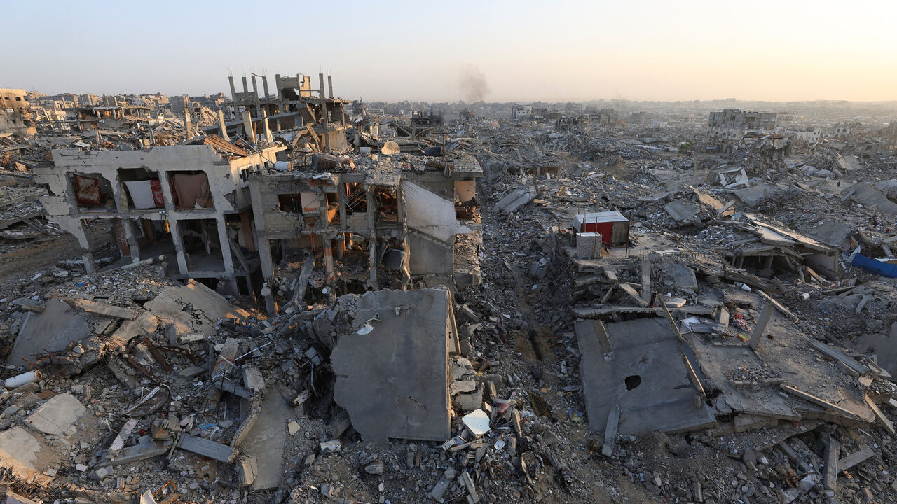 Piles of rubble and damaged buildings in Gaza City, November 24, 2025. REUTERS/Dawoud Abu Alkas