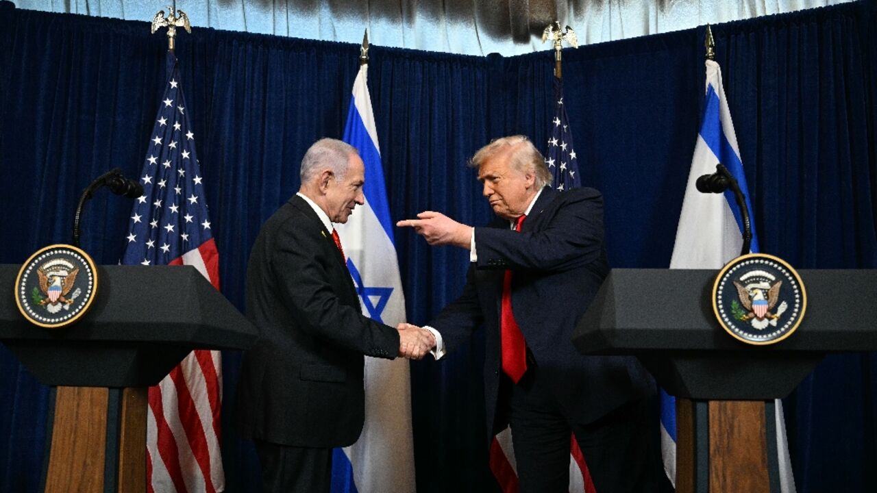 US President Donald Trump and Israeli Prime Minister Benjamin Netanyahu shook hands at the start of their joint press conference