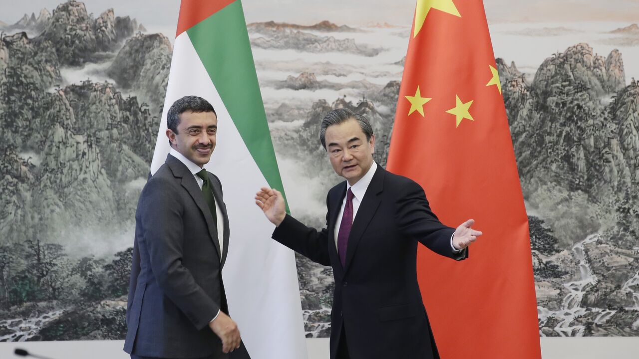 Chinese Foreign Minister Wang Yi (R) meets United Arab Emirates Minister of Foreign Affairs Sheikh Abdullah bin Zayed, Beijing, May 2, 2017.