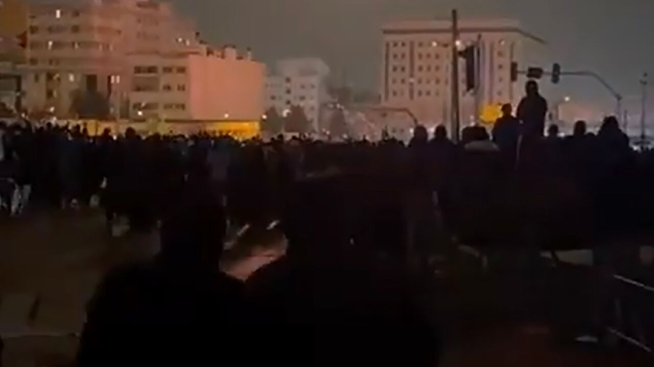 New protests hit Iran overnight after two weeks of action