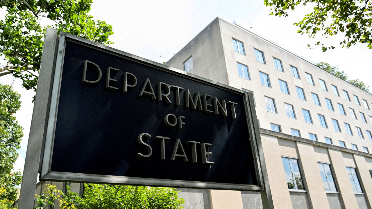 FILE PHOTO: A general view of a U.S. State Department sign outside the U.S. State Department building in Washington, D.C., U.S., July 11, 2025. REUTERS/Annabelle Gordon/File Photo