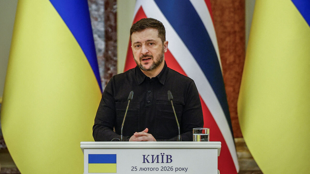 FILE PHOTO: Ukraine's President Volodymyr Zelenskiy talks as he attends a joint press conference with Norway's Prime Minister Jonas Gahr Stoere (not pictured), amid Russia's attack on Ukraine, in Kyiv, Ukraine February 25, 2026. REUTERS/Alina Smutko/File Photo