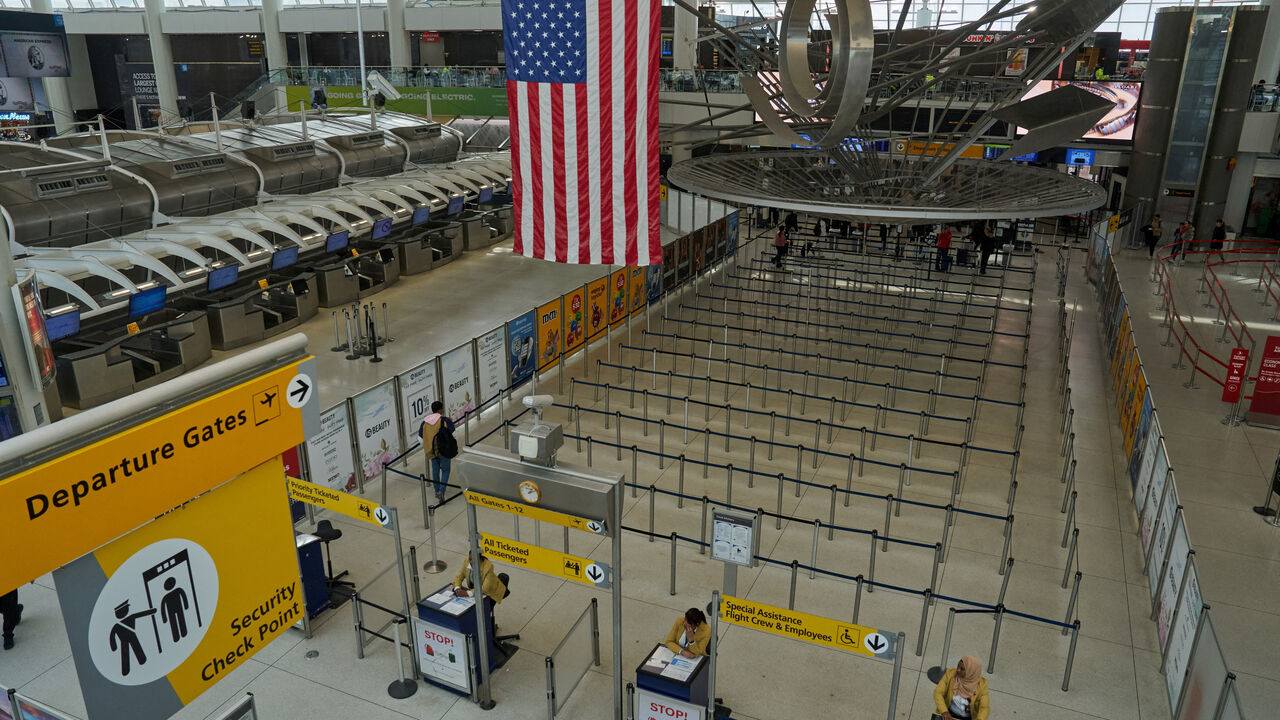FILE PHOTO: Security lines inside Terminal 1 at John F. Kennedy (JFK) International Airport,  amid the U.S.-Israel conflict with Iran, in New York City, U.S., March 2, 2026.  REUTERS/Bing Guan/File Photo