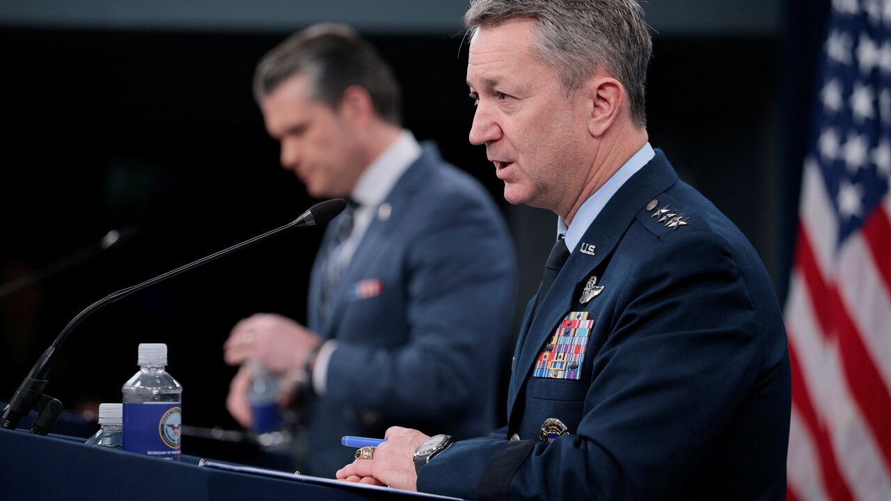 U.S. Secretary of Defense Pete Hegseth and Chairman of the Joint Chiefs of Staff General Dan Caine hold a briefing amid the U.S.-Israeli war on Iran, at the Pentagon in Washington, D.C., U.S., March 19, 2026. REUTERS/Evan Vucci