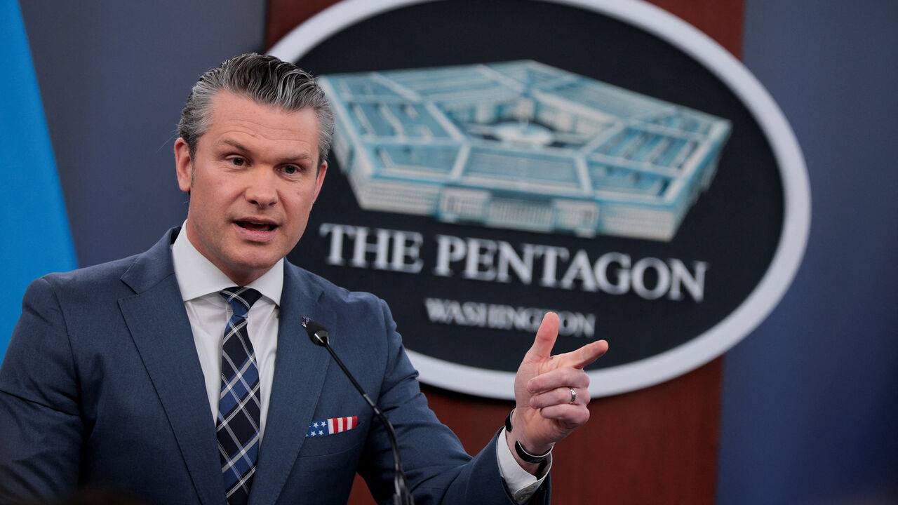 U.S. Secretary of Defense Pete Hegseth holds a briefing with Chairman of the Joint Chiefs of Staff General Dan Caine, amid the U.S.-Israeli war on Iran, at the Pentagon in Washington, D.C., U.S., March 19, 2026. REUTERS/Evan Vucci