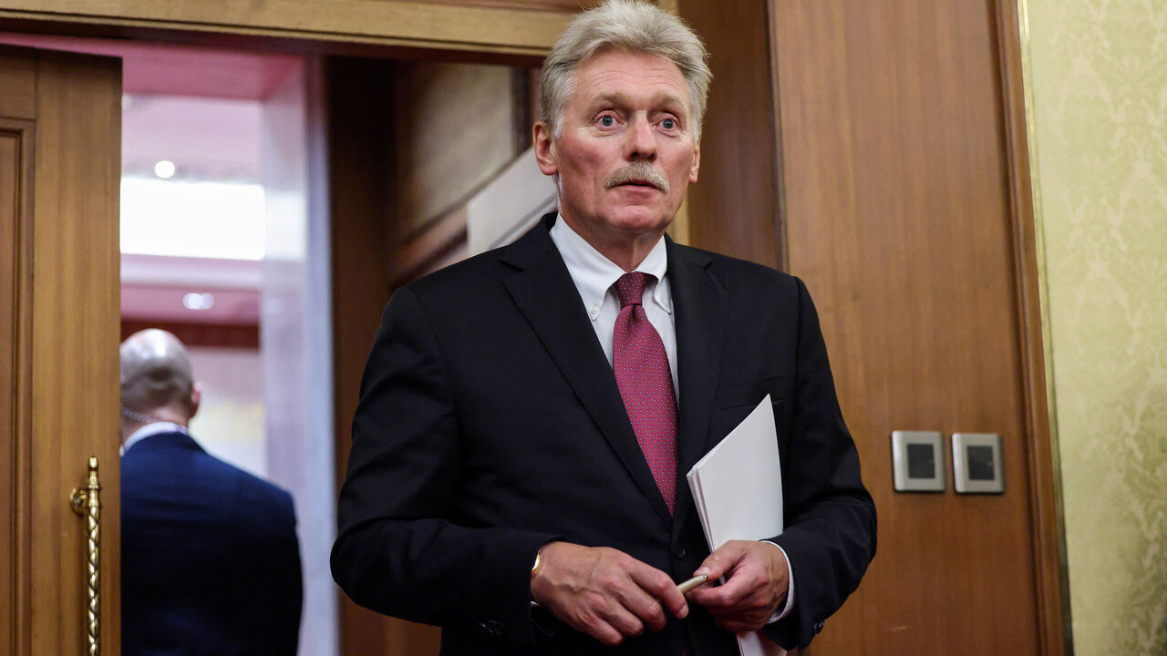 Kremlin spokesman Dmitry Peskov walks at Diaoyutai State Guesthouse in Beijing, China, September 2, 2025. REUTERS/Maxim Shemetov/Pool