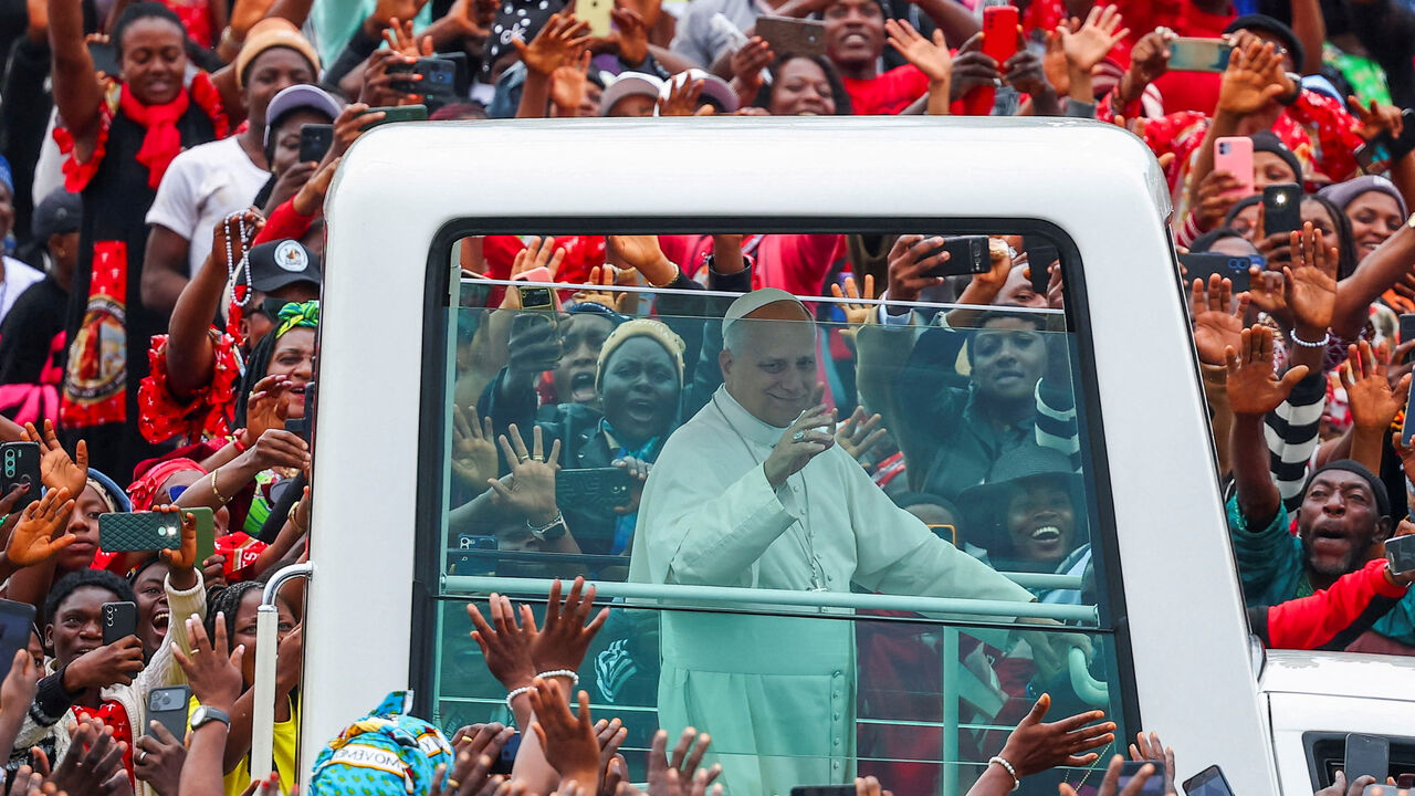 Pope Leo XIV arrives to hold a holy Mass for peace and justice at Bamenda airport in Bamenda, Cameroon, April 16, 2026. REUTERS/Guglielmo Mangiapane