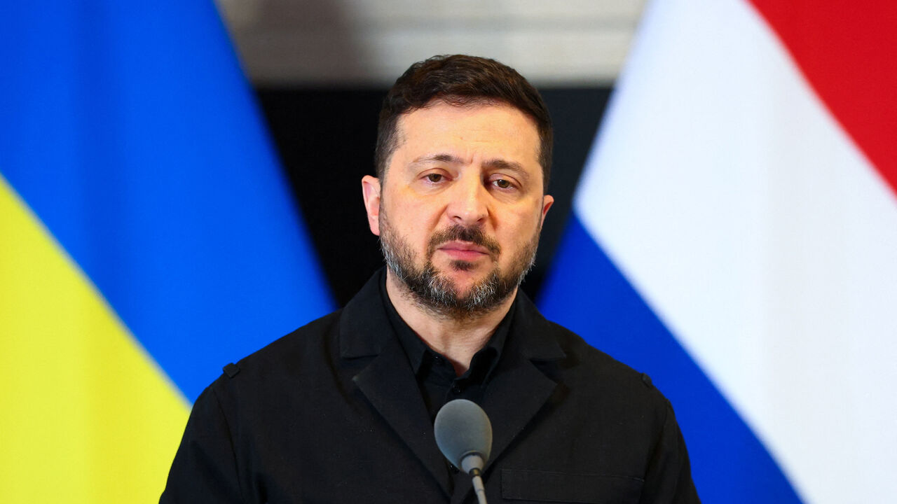 Ukraine's President Volodymyr Zelenskiy attends a press conference with Dutch Prime Minister Rob Jetten (not pictured), after the Four Freedoms Awards ceremony, in Middelburg, Netherlands, April 16, 2026. REUTERS/Piroschka van de Wouw