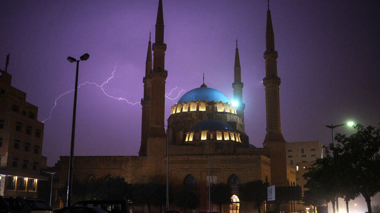 Lightning strikes above Mohammad Al Amin Mosque after a 10-day ceasefire between Lebanon and Israel went into effect, in Beirut, Lebanon, April 17, 2026. REUTERS/Marko Djurica