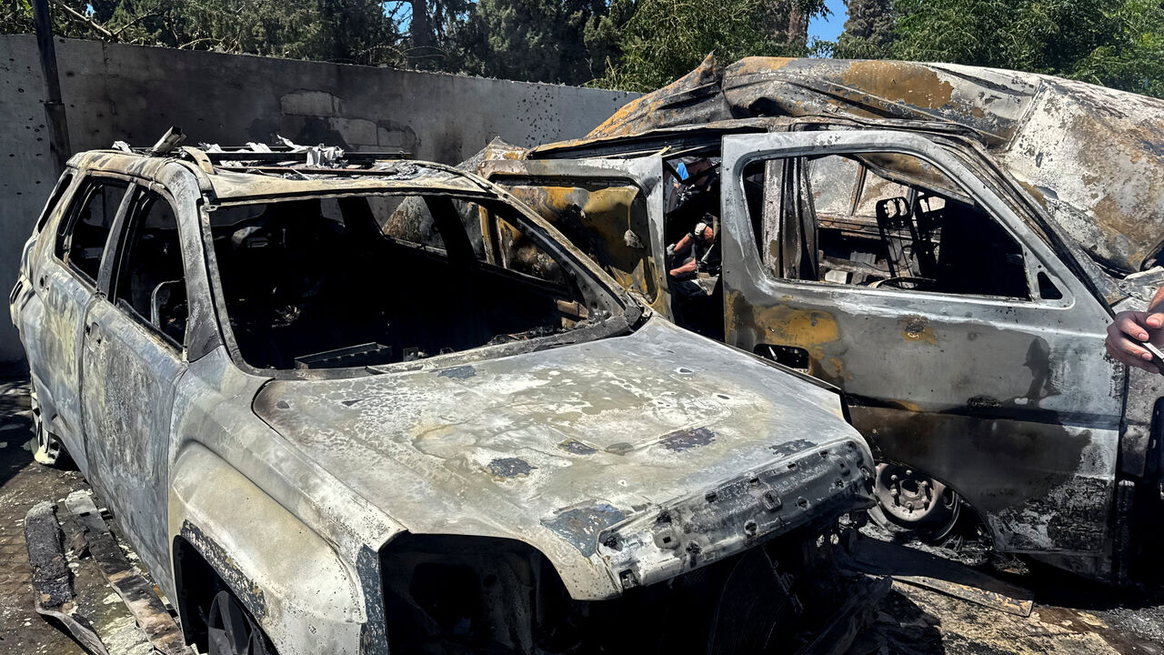 Burnt vehicles, following an Israeli strike in Sidon, southern Lebanon June 10, 2026.  Picture taken with a mobile phone. REUTERS/Ali Hankir