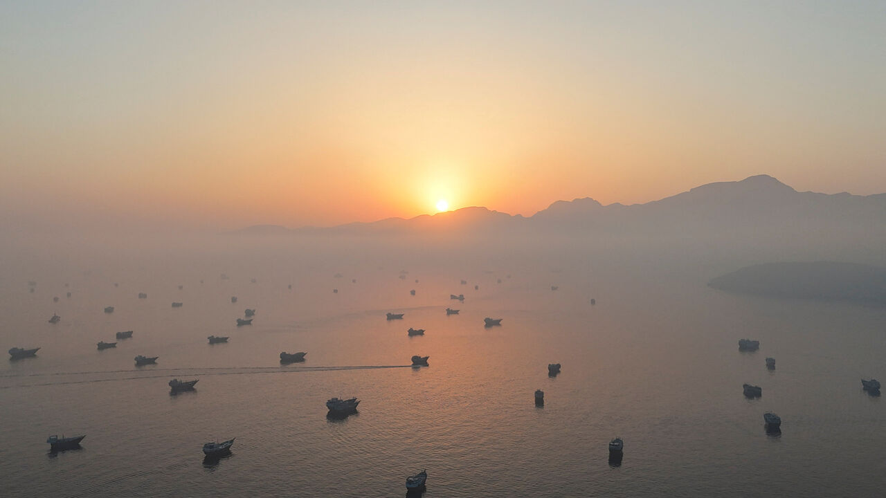 A drone view shows vessels in the Strait of Hormuz, as seen from Musandam, Oman, June 15, 2026. REUTERS/Stringer     TPX IMAGES OF THE DAY