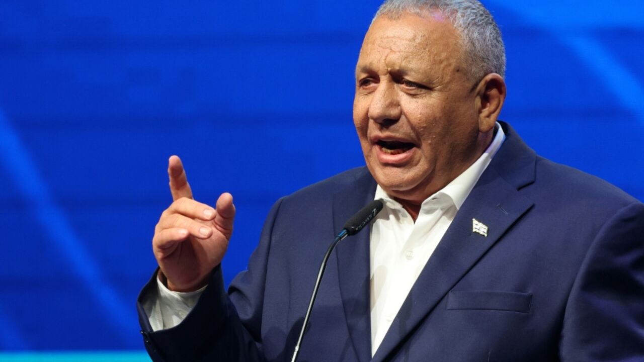 Former Israeli army chief Gadi Eisenkot has emerged as the main challenger to Prime Minister Benjamin Netanyahu in the upcoming elections