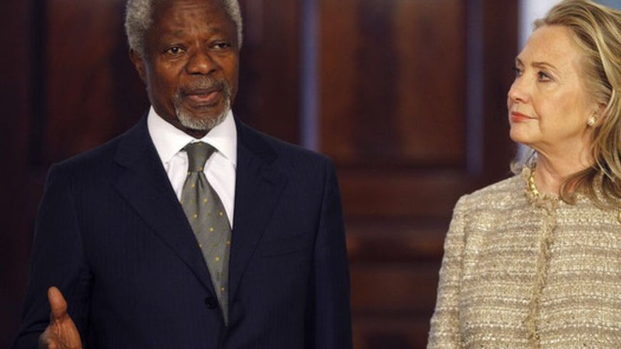 US Secretary of State Hillary Clinton and Arab League Joint Special Envoy for Syria Kofi Anna make statements in Washington U.S. Secretary of State Hillary Clinton (R) and Arab League Joint Special Envoy for Syria Kofi Annan make their statements to the media before their meeting June 8, 2012 at the State Department in Washington. REUTERS/Gary Cameron (UNITED STATES - Tags: POLITICS)