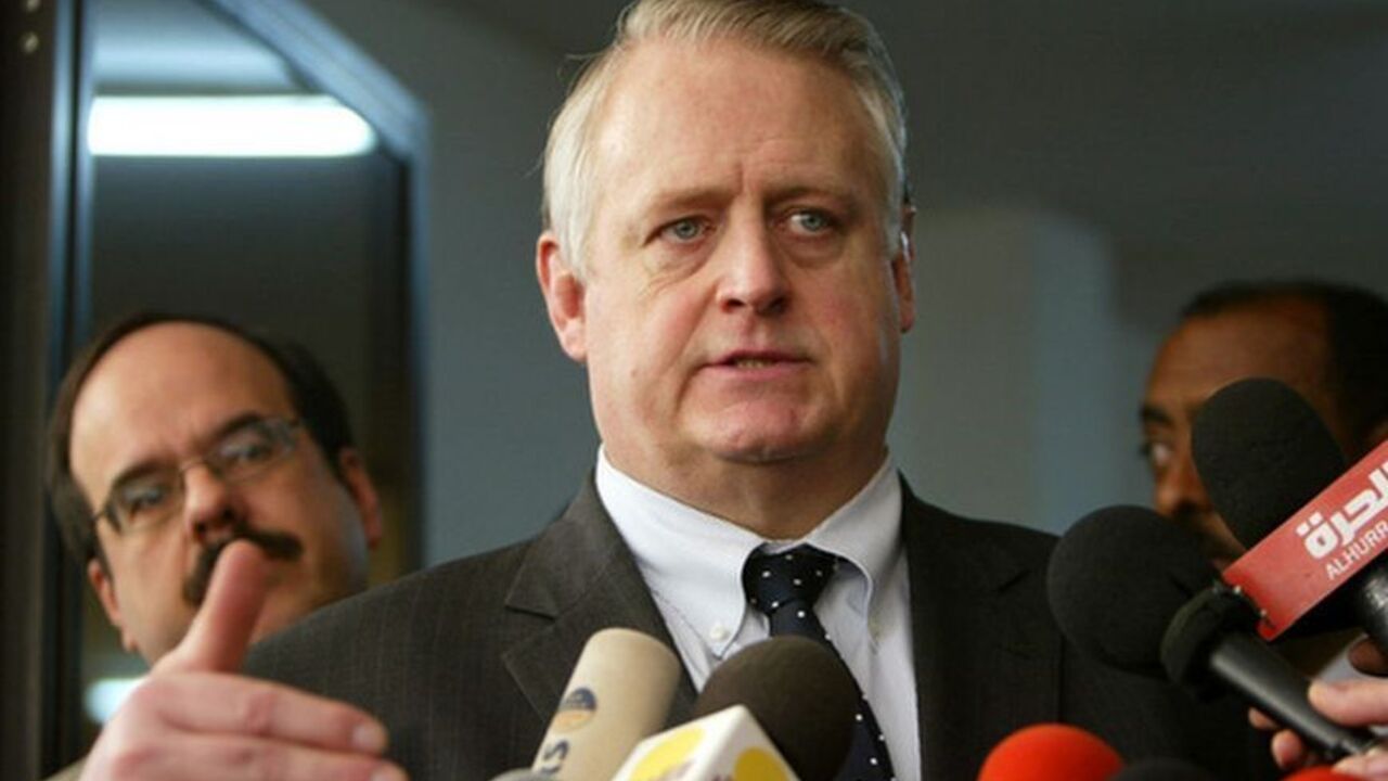 US special envoy for Sudan Richard Williamson speaks to journalists in Khartoum US special envoy for Sudan Richard Williamson speaks to journalists in Khartoum, February 25, 2008. Sudan expects to normalise relations with Washington within 4-6 months after more than a decade under U.S. sanctions, the Sudanese foreign minister said on Monday following talks with the visiting new American envoy. REUTERS/Mohamed Nureldin (SUDAN)