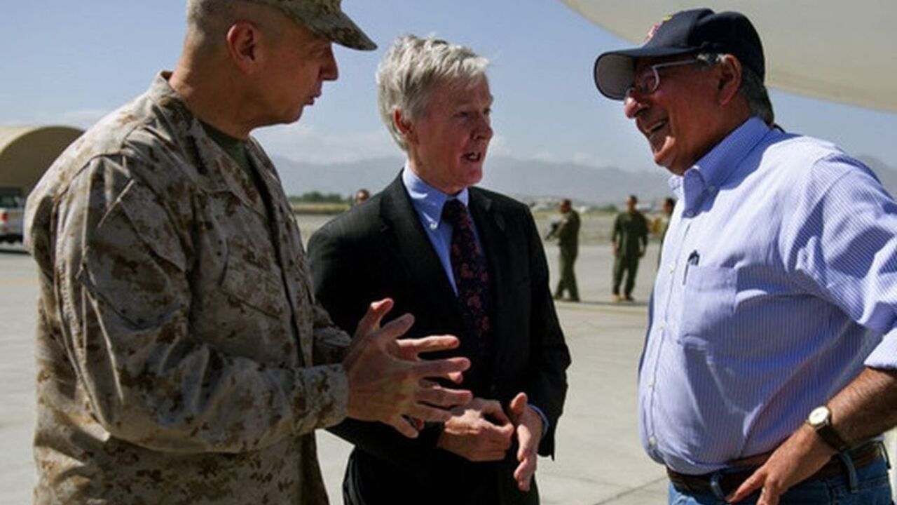 U.S. Defense Secretary Panetta speaks with U.S. Ambassador to Afghanistan Crocker and General Allen upon his arrival at Kabul International Airport U.S. Defense Secretary Leon Panetta (R) speaks with U.S. Ambassador to Afghanistan Ryan Crocker and General John Allen (L), head of the NATO coalition forces in Afghanistan, upon his arrival at Kabul International Airport June 7, 2012. Panetta arrived in Afghanistan on Thursday for talks with military leaders amid rising violence in the war against the Taliban and a spate of deadly incidents, including a NATO air strike said to have killed 18 villagers. REUTERS/Jim Watson/Pool (AFGHANISTAN - Tags: MILITARY