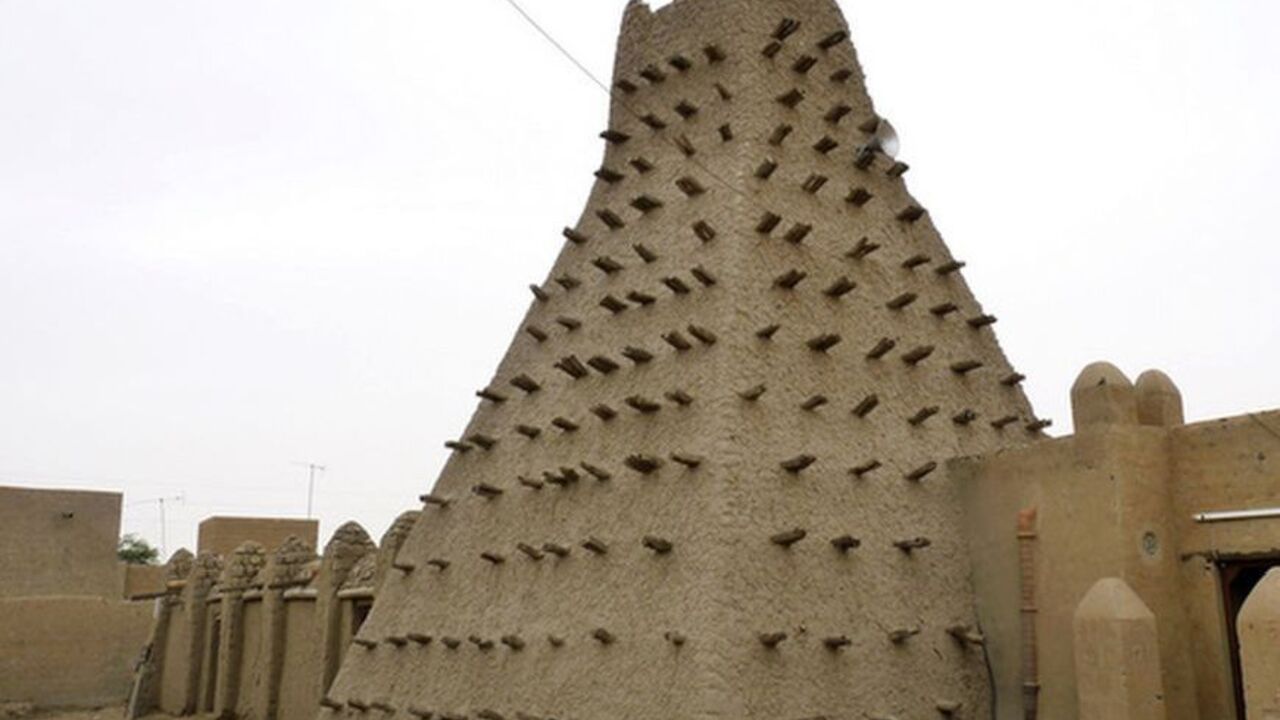 A traditional mud structure stands in Timbuktu A traditional mud structure stands in the Malian city of Timbuktu May 15, 2012. Al Qaeda-linked Mali Islamists armed with Kalashnikovs and pick-axes began destroying prized mausoleums of saints in the UNESCO-listed northern city of Timbuktu on June 30, 2012 in front of shocked locals, witnesses said. The Islamist Ansar Dine group backs strict sharia, Islamic law, and considers the shrines of the local Sufi version of Islam idolatrous. Sufi shrines have also been attacked by hardline Salafists in Egypt and L