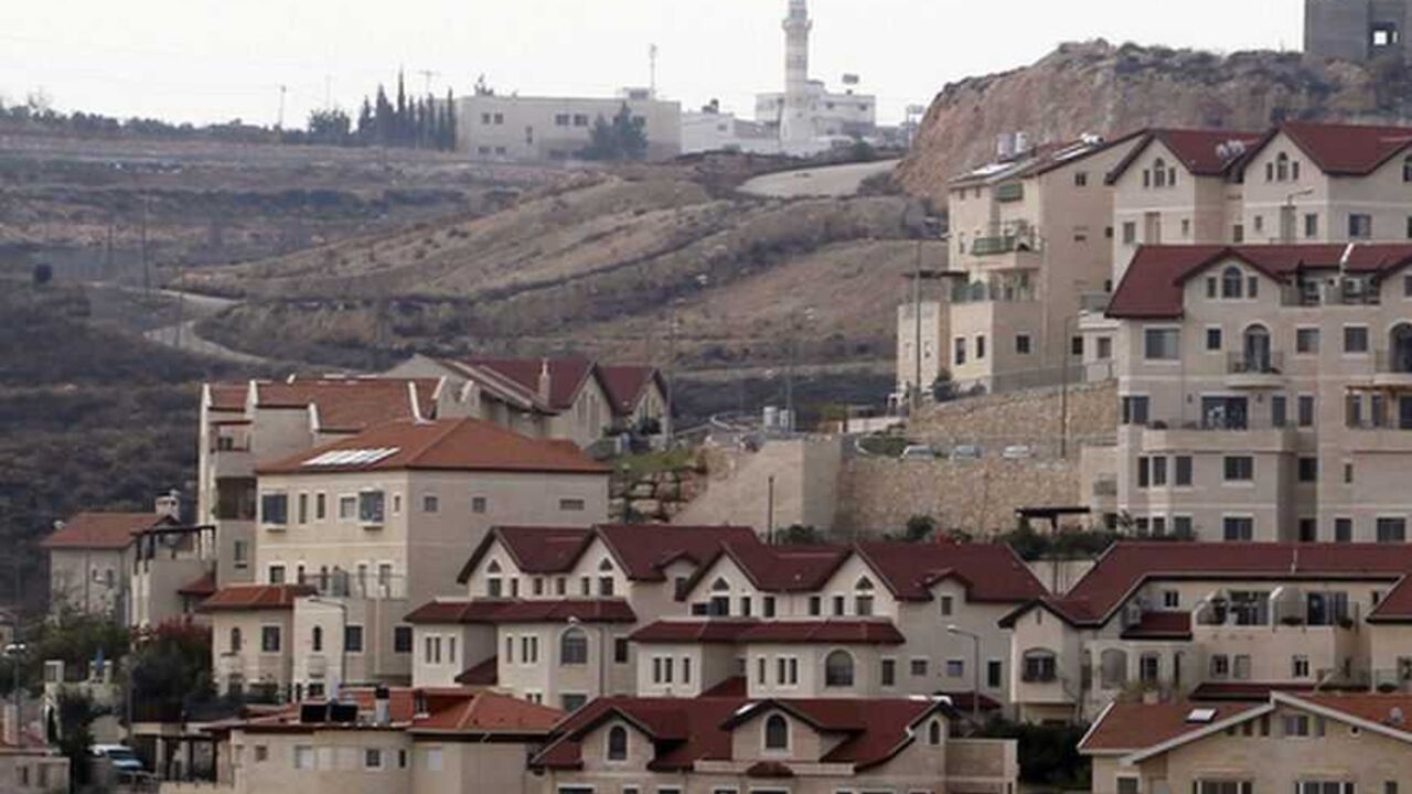 A mosque in the Palestinian West Bank village of Abdullah Ibrahim is seen behind houses in West Bank Jewish settlement of Efrat, near Bethlehem A mosque in the Palestinian West Bank village of Abdullah Ibrahim (rear) is seen behind houses in West Bank Jewish settlement of Efrat, near Bethlehem December 22, 2011. Israel on Wednesday said four European U.N. Security Council members should support a resumption of stalled Israeli-Palestinian peace talks because their criticism of the Jewish state, including it's construction of new settlements, could sideline them from negotiations. REUTERS/Baz Ratner (WEST BANK - Tags: POLITICS) - RTR2VJOQ