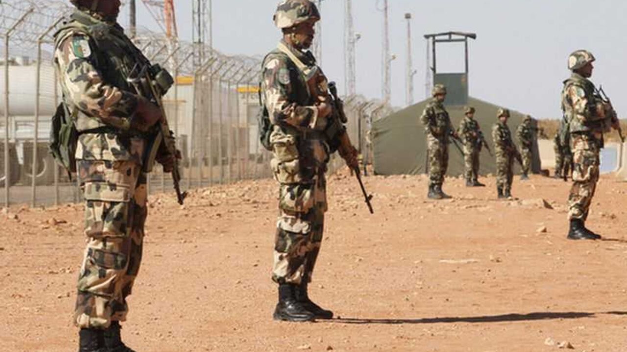 Algerian soldiers are seen at the Tiguentourine Gas Plant in In Amenas Algerian soldiers are seen at the Tiguentourine Gas Plant in In Amenas, 1600 km (994 miles) southeast of Algiers, January 31, 2013. REUTERS/Louafi Larbi (ALGERIA - Tags: MILITARY POLITICS CRIME LAW) - RTR3D784