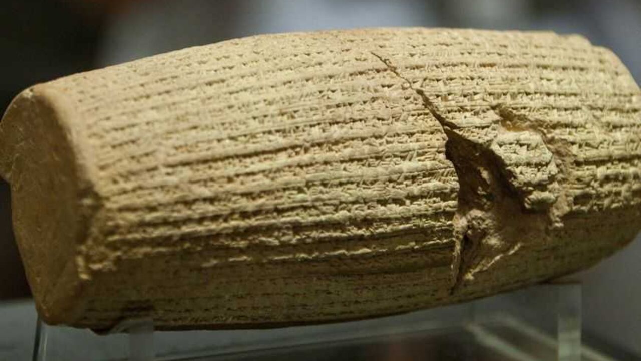 The Cyrus Cylinder, a 539-530 B.C. artefact, is seen on display at the National Museum of Iran in Tehran EDITORS' NOTE: Reuters and other foreign media are subject to Iranian restrictions on their ability to report, film or take pictures in Tehran.
The Cyrus Cylinder, a 539-530 B.C. artefact, is seen on display at the National Museum of Iran in Tehran September 12, 2010. Iran has received an ancient Persian treasure from the British Museum after a months-long dispute over its loan to the Islamic Republic, state media reported on Friday. Cyrus is regarded as one of ancient Persia's greatest historical figur
