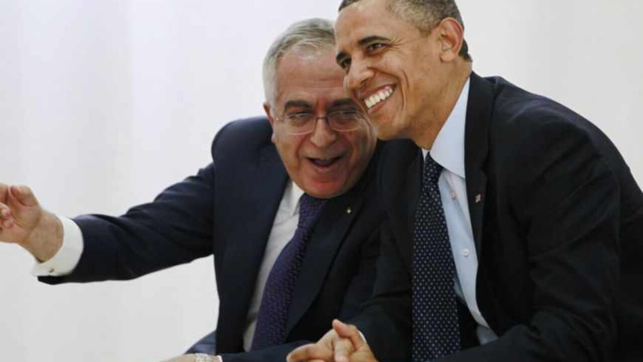 U.S. President Obama watches a cultural event alongside Palestinian PM Fayyad in Ramallah U.S. President Barack Obama (R) watches a cultural event alongside Palestinian Prime Minister Salam Fayyad at the Al Bireh Youth Center in Ramallah March 21, 2013. REUTERS/Jason Reed (WEST BANK - Tags: POLITICS) - RTR3F9QE
