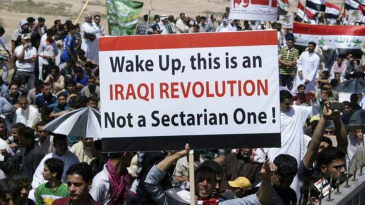 Iraqi Sunni Muslims take part in an anti-government demonstration in Falluja, 50 km (31 miles) west of Baghdad, April 5, 2013. Thousands of Sunni Muslims protested after Friday prayers in huge rallies against Shi'ite Iraqi Prime Minister Nuri al-Maliki, demanding that he step down. REUTERS/Mohanned Faisal (IRAQ - Tags: POLITICS) CIVIL UNREST) - RTXY9JG