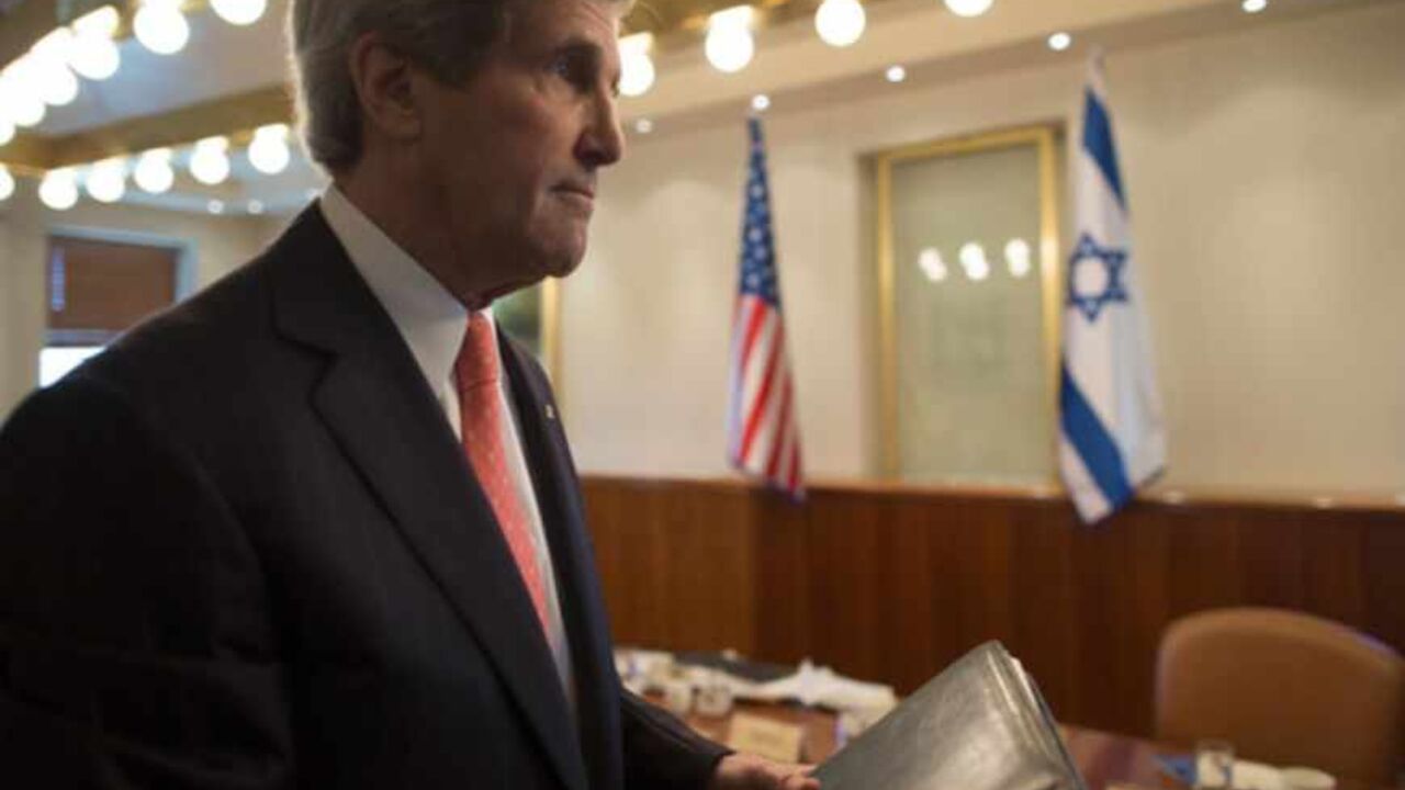 US Secretary of State John Kerry Meets Israeli Prime Minister Benjamin Netanyahu JERUSALEM, ISRAEL - MAY 23: (ISRAEL OUT) US Secretary of State John Kerry ahead of his meeting with Israeli Prime Minister Benjamin Netanyahu on May 23, 2013 in Jerusalem, Israel. This is Kerry's fourth visit to the country in the past two months and British Foreign Secretary William Hague is due to meet him to renew peace talks between Israel and Palestine. (Photo by Uriel Sinai/Getty Images)