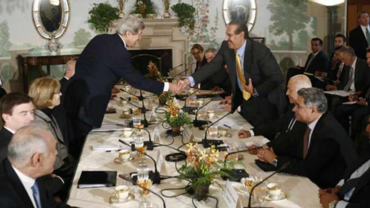 U.S. Secretary of State John Kerry shakes hands with Qatar's Prime Minister Sheikh Hamad bin Jassim al-Thani as they meet with members of the Arab League in Washington U.S. Secretary of State John Kerry (L) shakes hands with Qatar's Prime Minister Sheikh Hamad bin Jassim al-Thani as they meet with members of the Arab League at Blair House in Washington April 29, 2013. REUTERS/Jason Reed (UNITED STATES - Tags: POLITICS) - RTXZ41T
