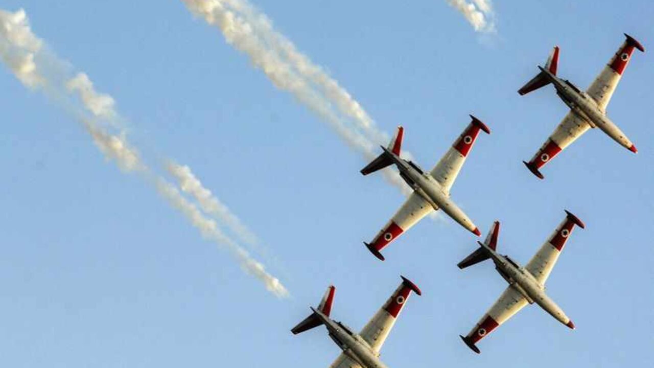Israeli air force jets fly in formation during pilot graduation ceremony at Hatzerim air base Israeli air force jets fly in formation during an exhibition as part of a pilot graduation ceremony at the Hatzerim air base, southern Israel June 25, 2009. REUTERS/Amir Cohen (ISRAEL MILITARY TRANSPORT) - RTR251A0