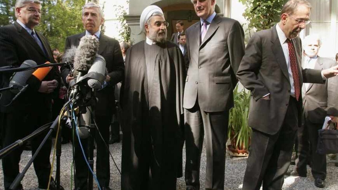 EU ministers and officials and Iran's chief nuclear negotiator give news conference after three hours of talks on Tehran's nuclear plans in Geneva.   German Foreign Minister Joschka Fischer, British Foreign Secretary Jack Straw, Iran's chief nuclear negotiator Hassan Rohani, French Foreign Minister Michel Barnier and EU General Secretary Javier Solana (L-R) give a news conference outside the residence of the Iranian ambassador to the U.N. in Geneva, May 25, 2005 after three hours of talks on Tehran's nuclea
