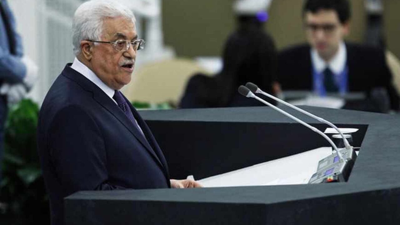Palestinian President Abbas addresses the 68th United Nations General Assembly at U.N. headquarters in New York Palestinian President Mahmoud Abbas addresses the 68th United Nations General Assembly at U.N. headquarters in New York, September 26, 2013. REUTERS/Eduardo Munoz (UNITED STATES - Tags: POLITICS) - RTX140YE
