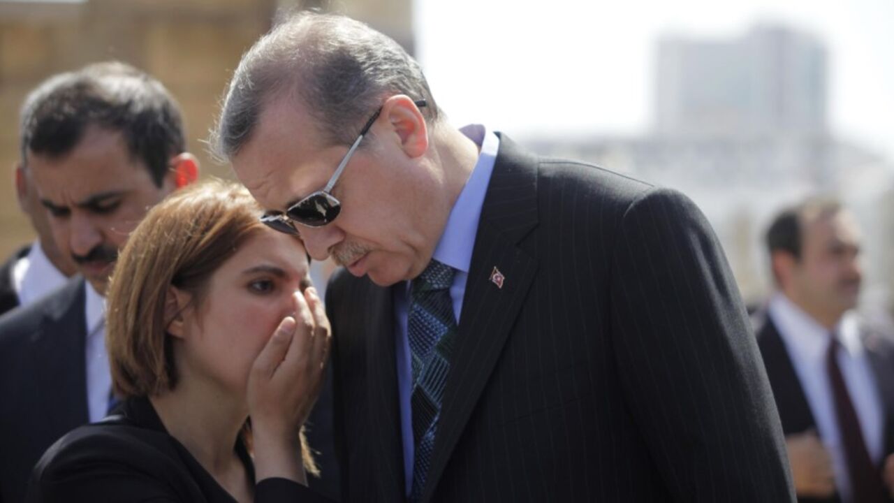 MOROCCO/ Turkish Prime Minister Recep Tayyip Erdogan arrives at Rabat airport at the start of a tour of the Maghreb region, June 3, 2013. REUTERS/Youssef Boudlal (MOROCCO - Tags: POLITICS) - RTX10AEE