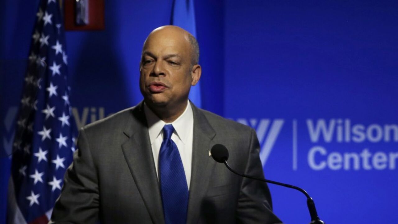 USA-SECURITY/HOMELAND Department of Homeland Security Secretary Jeh Johnson delivers a speech in Washington February 7, 2014. REUTERS/Gary Cameron (UNITED STATES - Tags: POLITICS MILITARY CRIME LAW) - RTX18D33
