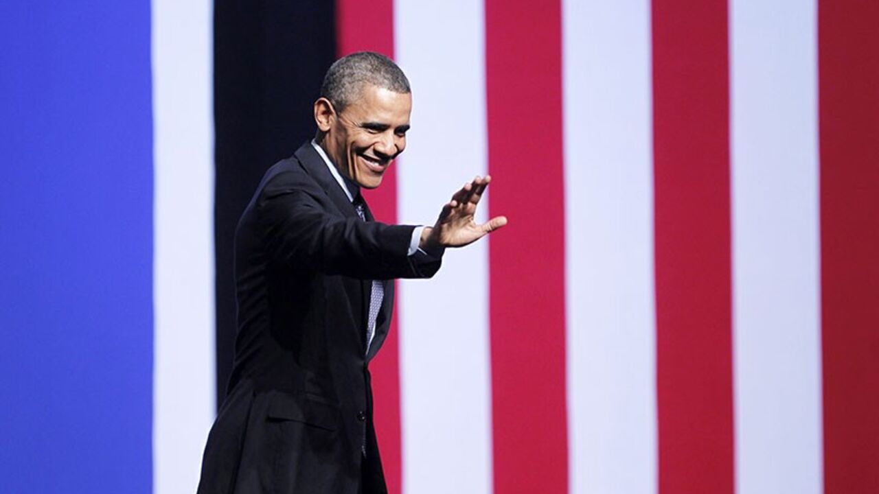 U.S. President Barack Obama waves after addressing Israeli students at the International Convention Center in Jerusalem March 21, 2013. Obama appealed directly on Thursday to the Israeli people to put themselves in the shoes of stateless Palestinians and recognise that Jewish settlement activity in occupied territory hurts prospects for peace. REUTERS/Baz Ratner (JERUSALEM - Tags: POLITICS) - RTR3FA2G