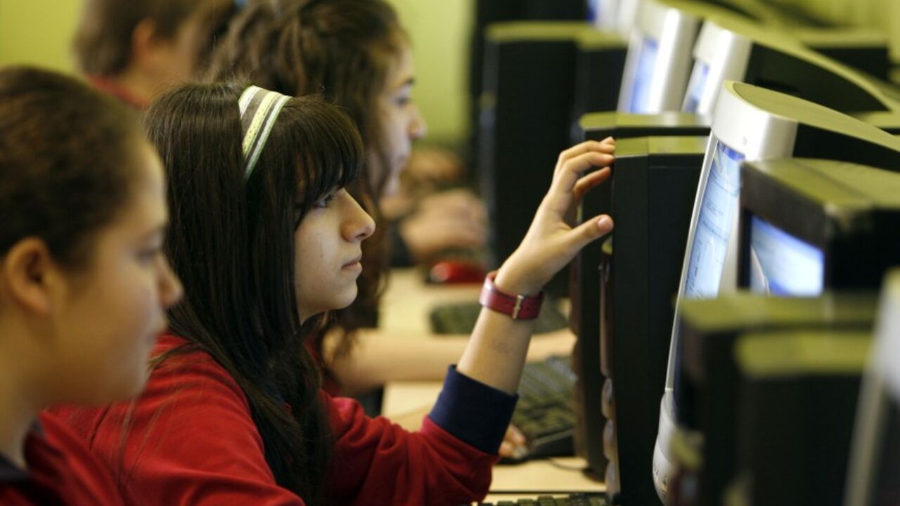 TURKEY-RELIGION/ Children are seen in computer class at the Fatih College in Istanbul April 16, 2008. The 640-pupil school is run by followers of Fethullah Gulen, a Turkish Muslim preacher who advocates moderate Islam rooted in modern life, and whose teachings have inspired millions of Turks to forge a powerful socio-religious community active in publishing, charity and above all education. The Gulen movement has built up a network of some 800 schools around the world, teaching a full curriculum but with a strong focus on s