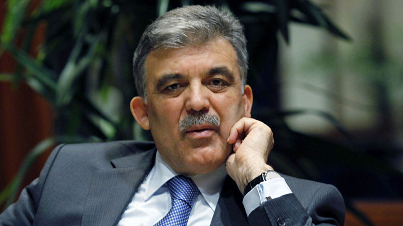 To match Interview SYRIA-TURKEY/GUL Turkey's President Abdullah Gul speaks to Reuters during an interview at the presidential palace in Istanbul March 1, 2012. Gul said on Thursday Russia and Iran would soon realise they had little choice but to join international diplomatic efforts for the removal of Syrian President Bashar al-Assad. To match Interview SYRIA-TURKEY/GUL REUTERS/Osman Orsal (TURKEY - Tags: POLITICS) - RTR2YPBY