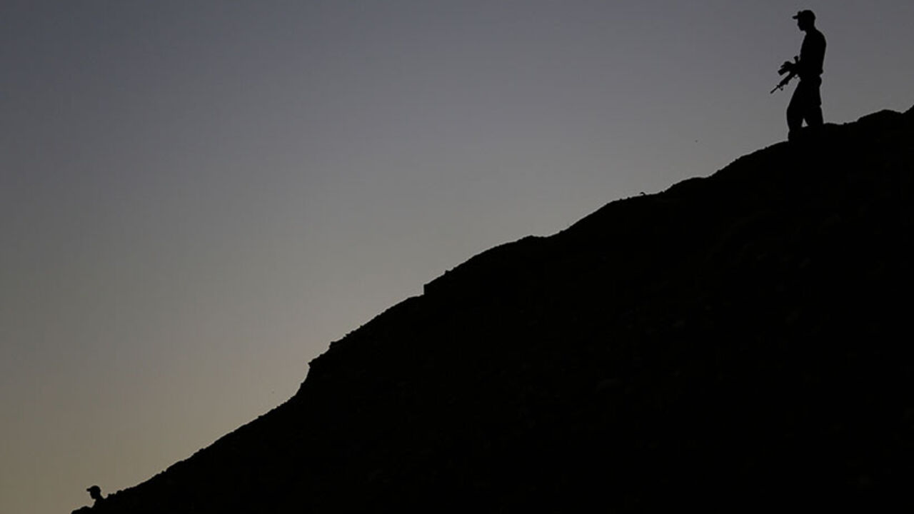 An Israeli soldier stands guard outside a navy base in Eilat An Israeli soldier stands guard outside a navy base in the Red Sea resort city of Eilat March 10, 2014. REUTERS/Amir Cohen (ISRAEL - Tags: POLITICS MILITARY) - RTR3GGYB