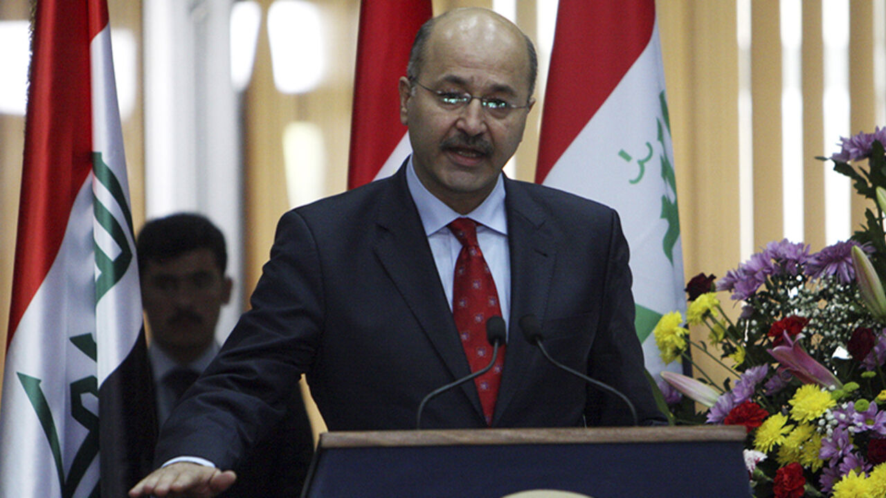 New Kurdish Prime Minister Salih takes an oath after his election by parliament to take office, in Abril New Kurdish Prime Minister Bahram Salih takes an oath after his election by parliament to take office, in Abril, 310 km (190 miles north of Baghdad October 28, 2009. After Kurdish parliamentary elections in July that kept the region's two major parties in power, Kurdish lawmakers have picked Iraq's former deputy prime minister, Barham Salih, to head the new government. Analysts say the move may bring a more cordial tone to tense ties between Kurds and majority Arabs in Baghdad. REUTERS/Azad Lashkari (IRAQ