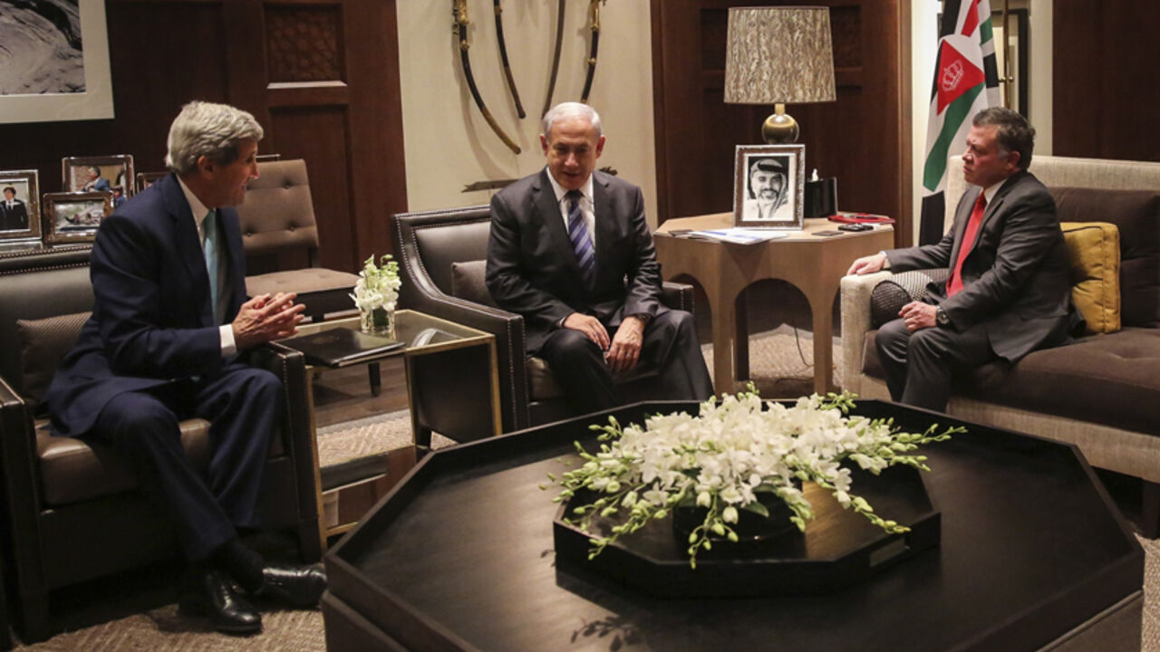 Jordan's King Abdullah meets with U.S. Secretary of State John Kerry and Israeli Prime Minister Benjamin Netanyahu at the Royal Palace in Amman Jordan's King Abdullah (R) meets with U.S. Secretary of State John Kerry (L) and Israeli Prime Minister Benjamin Netanyahu (C) at the Royal Palace in Amman November 13, 2014. REUTERS/Yousef Allan/Royal Palace/Handout via Reuters (JORDAN - Tags: POLITICS ROYALS) ATTENTION EDITORS - FOR EDITORIAL USE ONLY. NOT FOR SALE FOR MARKETING OR ADVERTISING CAMPAIGNS. THIS IMAGE HAS BEEN SUPPLIED BY A THIRD PARTY. IT IS DISTRIBUTED, EXACTLY AS RECEIVED BY REUTERS, AS A SERVICE TO CLIENTS - RTR4E21Q